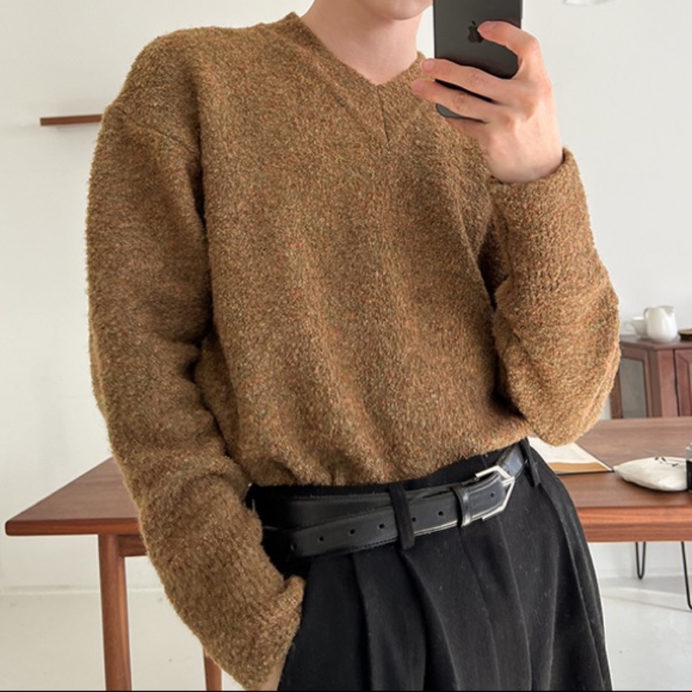 Korean Boucle Knit V-Neck Top, Fits Men’s Medium